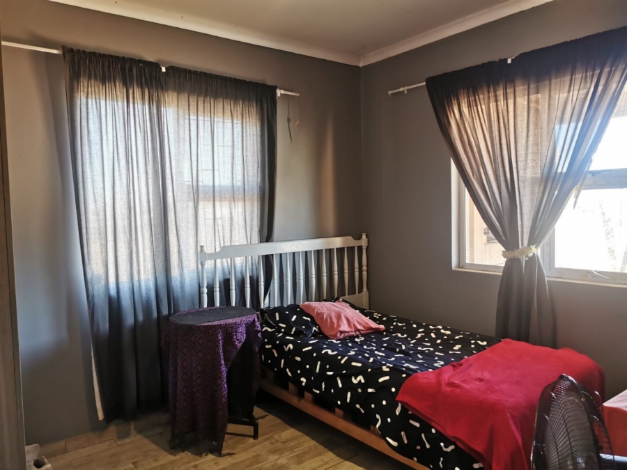 3 Bedroom Property for Sale in Hooikraal Rural Western Cape